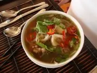 Вьетнамский суп «Фо» с курицей