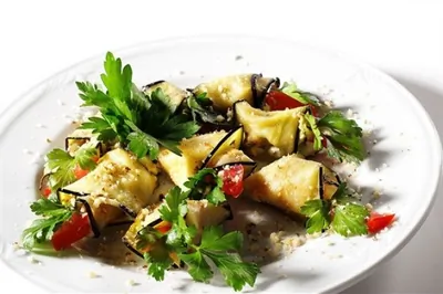 Салат из баклажанов с базиликом