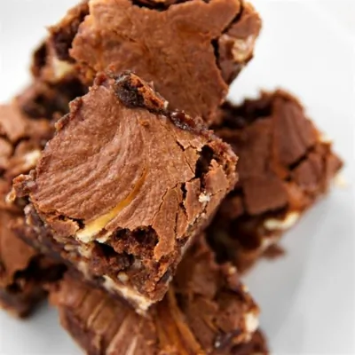 Пасхальные шоколадные пирожные с грецкими орехами и апельсиновой цедрой