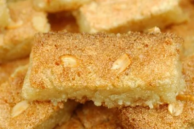 Лимонно-медовый пасхальный пирог