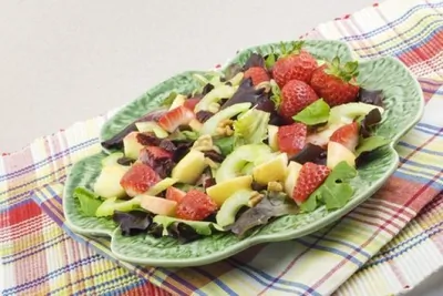 Салат с индейкой по алжирски