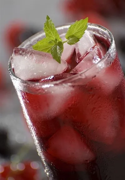 Малиновый лимонад с мятой
