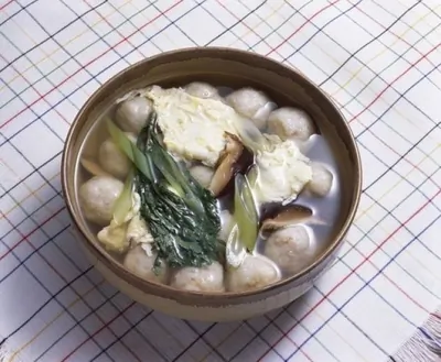 Суп с рыбными шариками и шиитаке