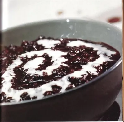 Индонезийский пуддинг из черного риса