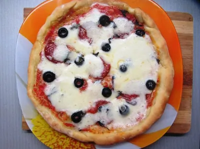 Дрожжевое тесто для пиццы со сливочным маслом