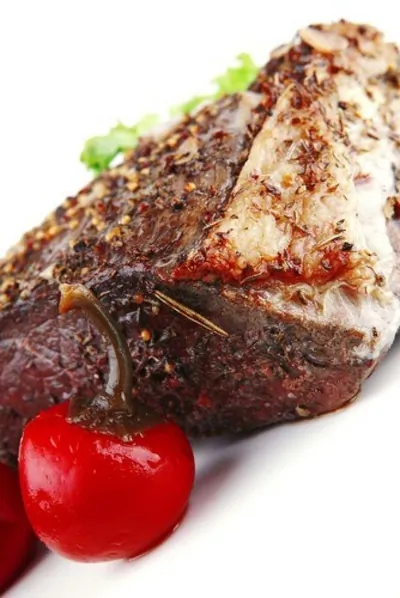 Маринованная баранья нога на гриле