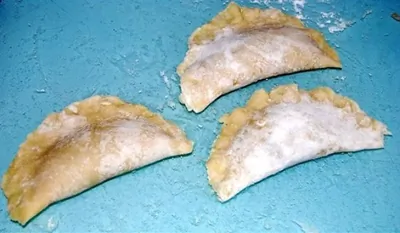 Чебуреки с заварным тестом