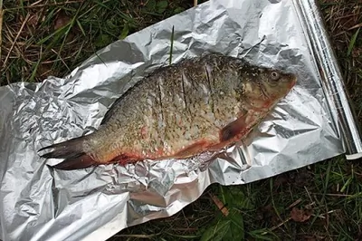 Карп с розмарином на углях