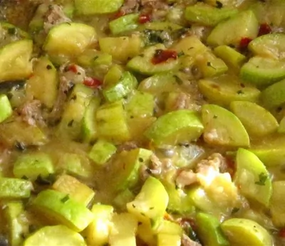 Овощное рагу с курицей, картофелеми грибами