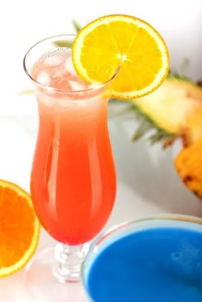 Апельсиново-клюквенный коктейль