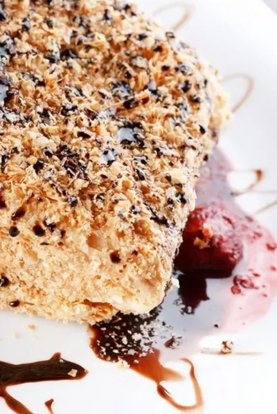 Торт «Наполеон» с кофейным кремом