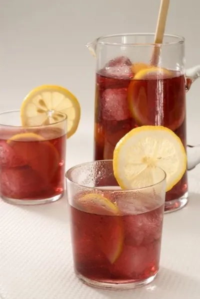 Розовая сангрия