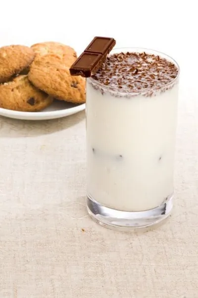 Ванильный милкшейк с шоколадным печеньем