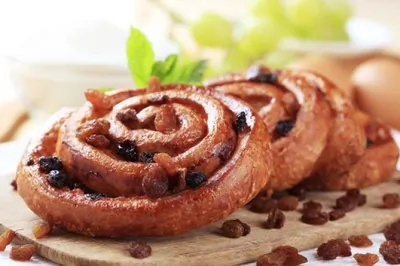 Сдобные «Улитки» с изюмом