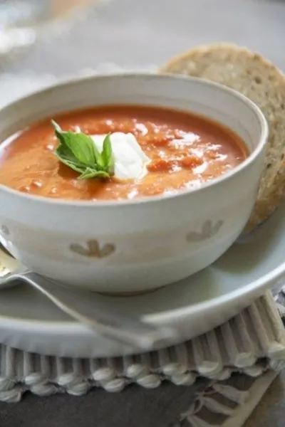 Томатный крем-суп с нутом и кумином