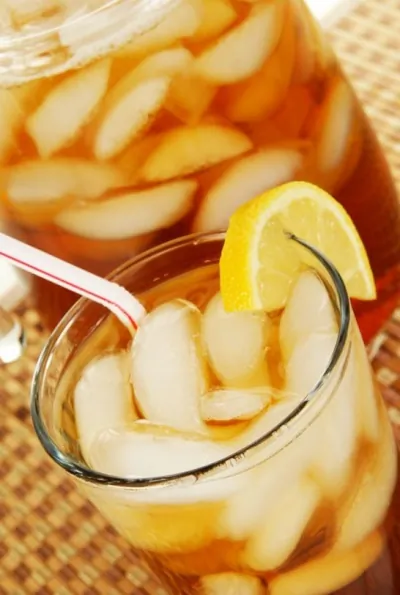 Лимонно-мятный ледяной чай