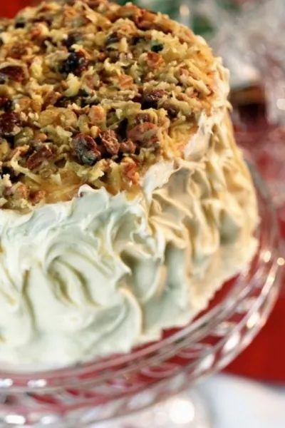 Картофельный торт со сметанным кремом и миндалем