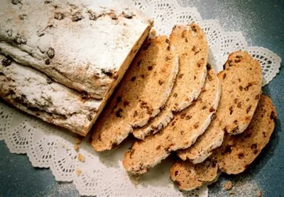 Быстрый хлеб с инжиром и фундуком