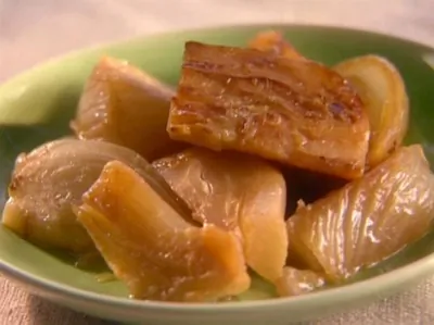 Фенхель тушеный с чесноком