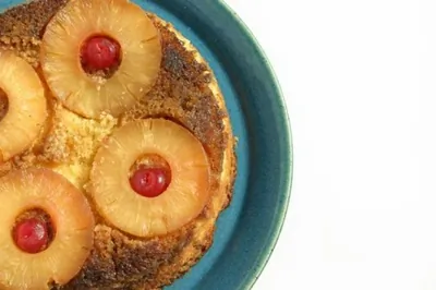 Торт безе с ананасами в карамели