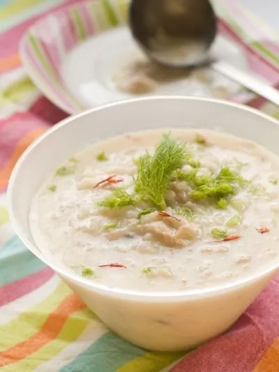 Тайский куриный суп с кокосовым молоком и лимонной травой