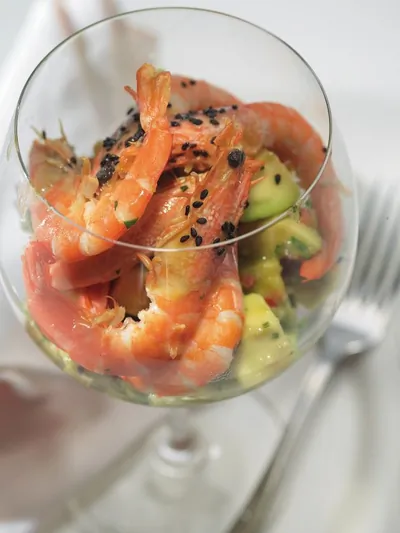Креветки с авокадо