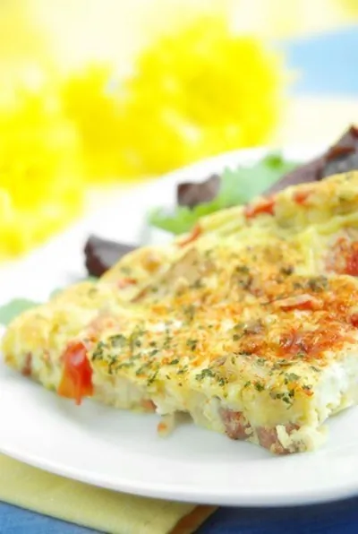 Фриттата с цукини, базиликом и пармезаном