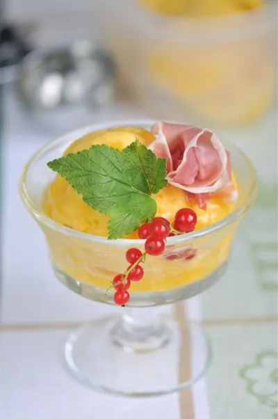 Дынный сорбет с прошутто ди парма