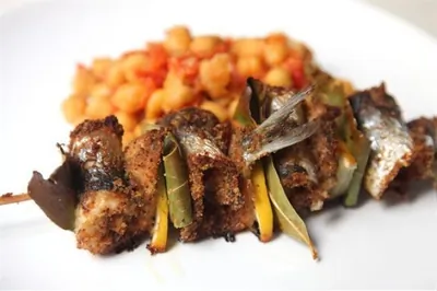 Фаршированные сардины на шпажках