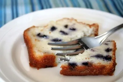 Лимонный хлеб с черникой