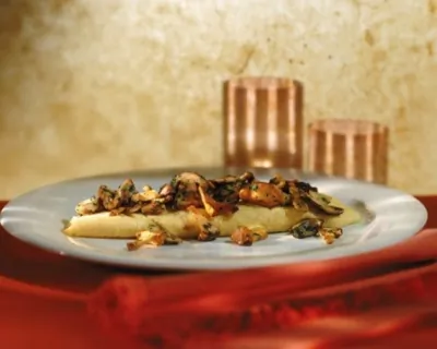 Омлет с лисичками и зеленью