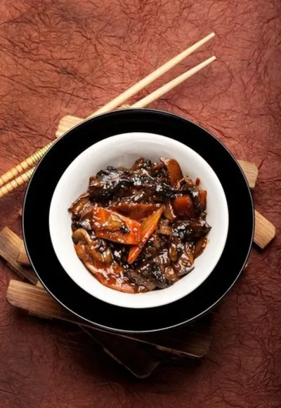 Маринованные шиитаке с имбирем