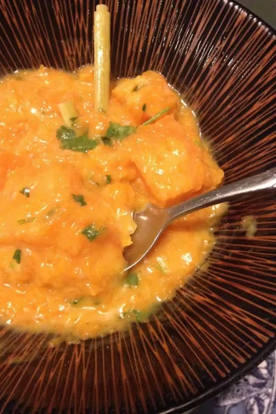 Тыква баттернат с кокосом и кинзой по тайски