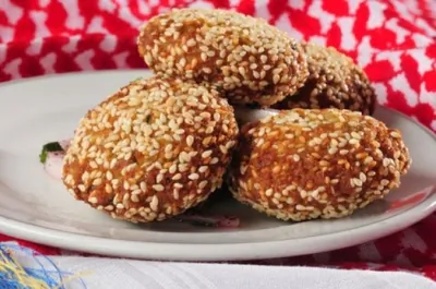 Тыквенные котлеты в кунжутной панировке