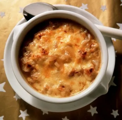 Луковый суп (Soupe а l'oignon)