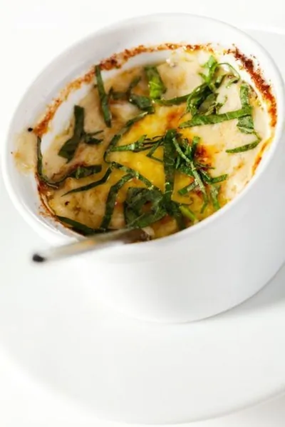 Горячая сырно-луковая закуска