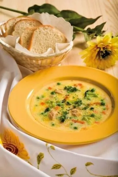 Сливочный суп с зеленым горошком