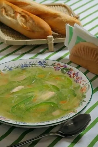 Зеленый овощной суп