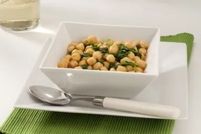 Нут со шпинатом и лимоном