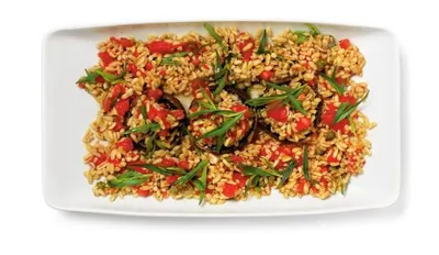 Шампиньоны с камутом, помидорами и эстрагоном