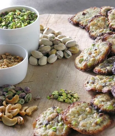 Фисташковое печенье с пармезаном