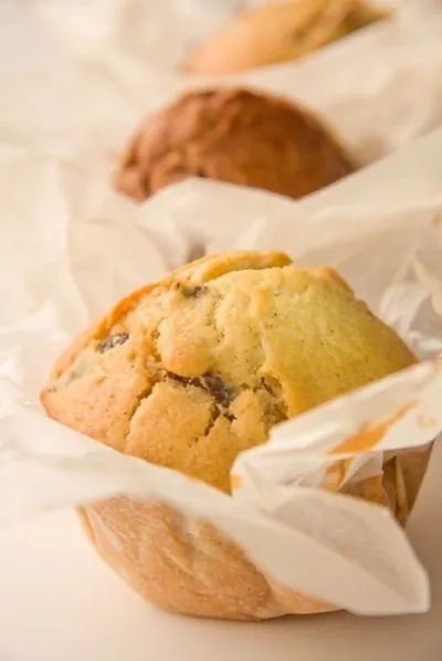 Сладкие маффины с цукини и грецкими орехами