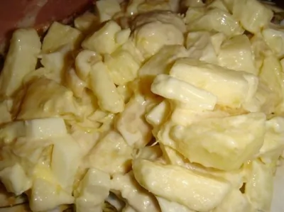 Мясной салат с яблоками и апельсинами по руэнски