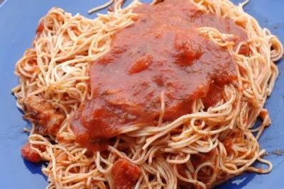 Капеллини с пряным водочным соусом