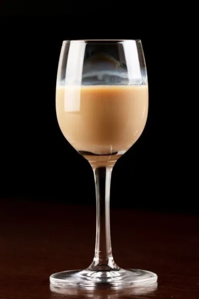 Сливочный коктейль «Белый русский»