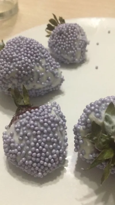 Клубника в креме из рикотты