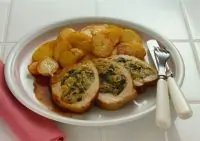 Фаршированная телятина со шпинатом и овощами