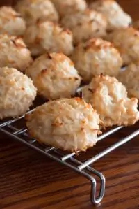 Кокосовые макаруны