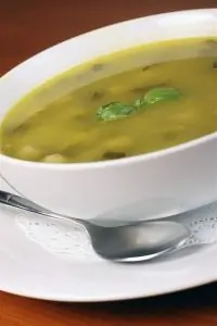 Запеченые фаршированные помидоры с козьим сыром и перепелиными яйцами