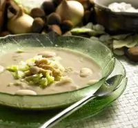 Овощной суп с каштанами и грибами